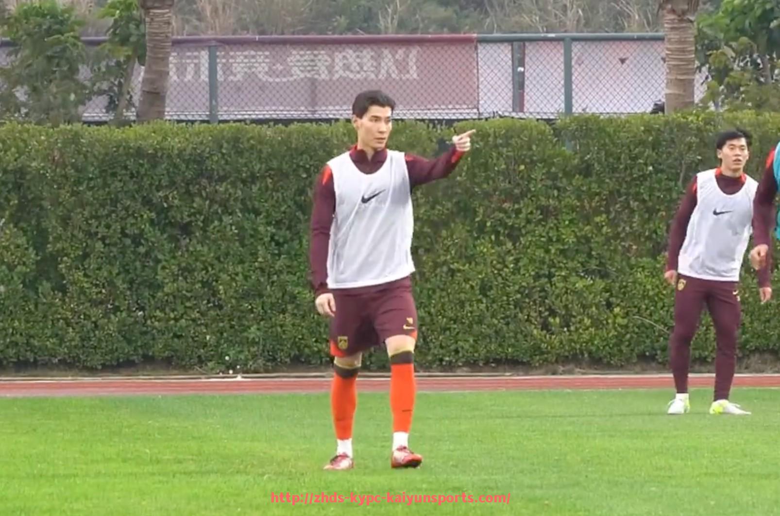 ky开云体育-法甲马赛攻守平衡分析:马赛在攻防两端的平衡与球队战术体系